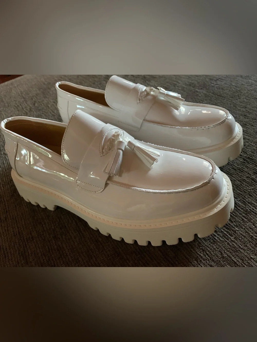 N/A stylish white